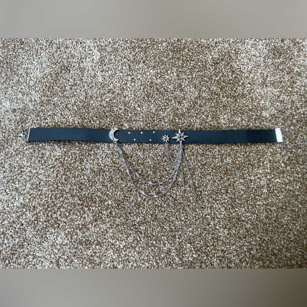 American Eagle Stars and Moon Faux leather choker